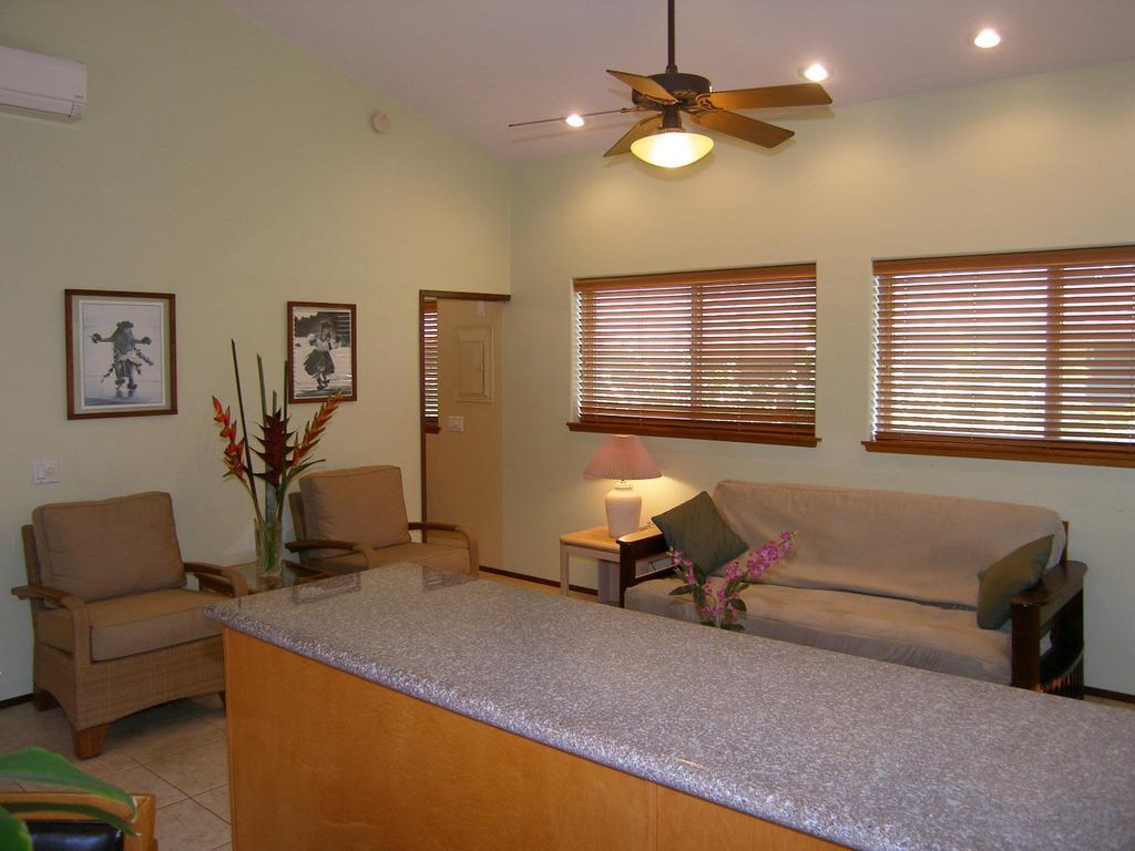 Aloha Aku Inn & Suites 基黑 客房 照片