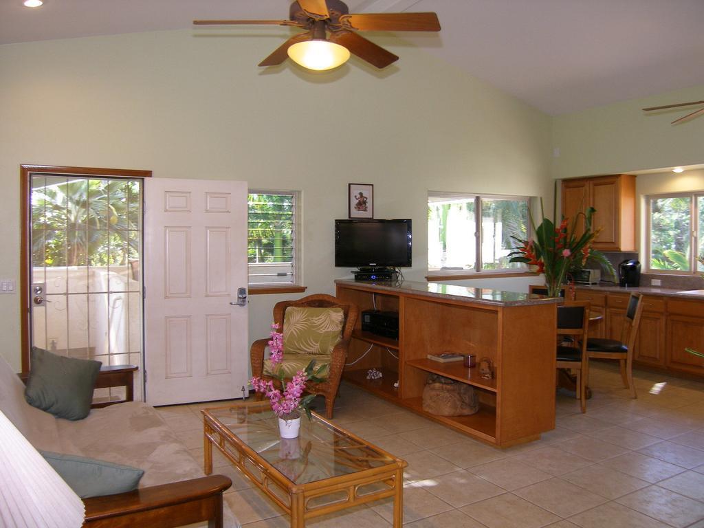 Aloha Aku Inn & Suites 基黑 客房 照片